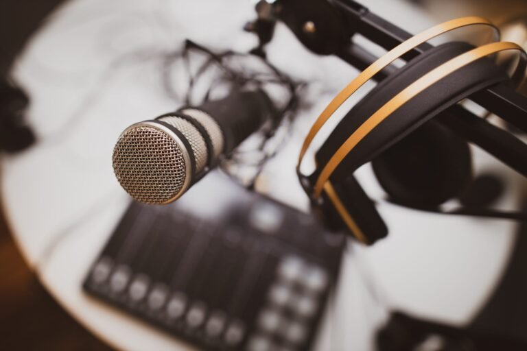 21 Must-Listen Hunting Podcasts for Outdoor Enthusiasts