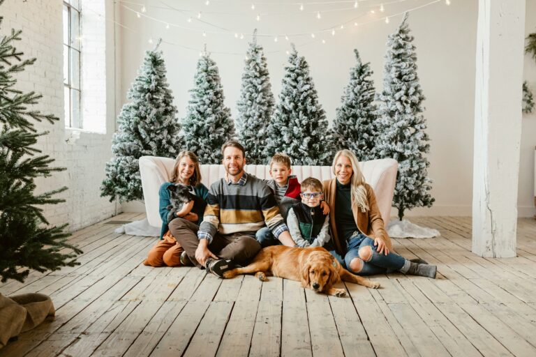The 7 Outdoor Photoshoots that Make the Best Christmas Cards