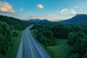 Tennessee Road Trips: Waterfalls, Byways, and Mountain Views