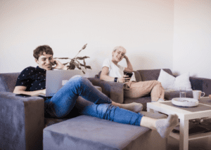 How to Find the Perfect Roommate While Traveling: Tips for Digital Nomads