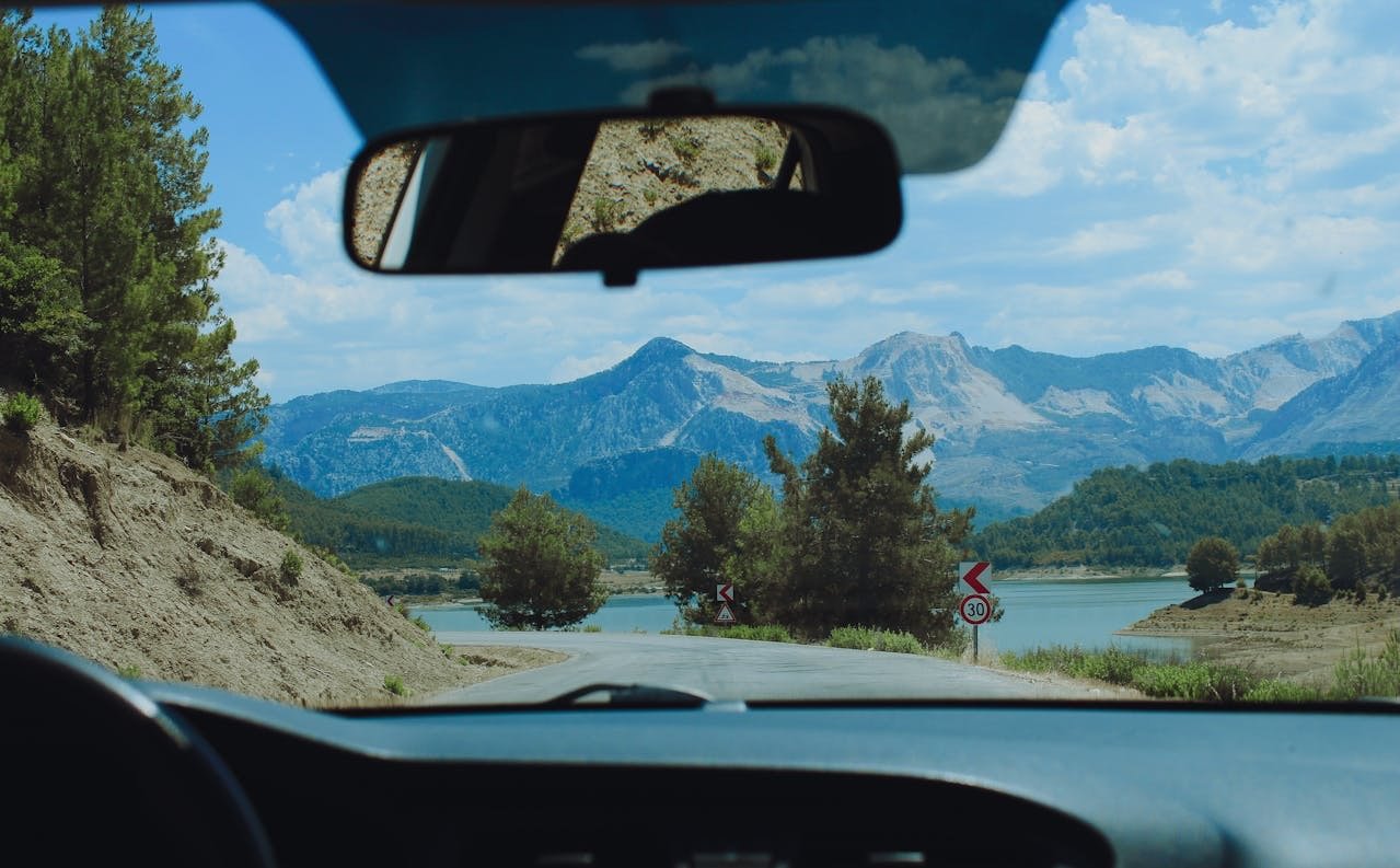 How A Solo Road Trip Can Actually Be Incredibly Sociable