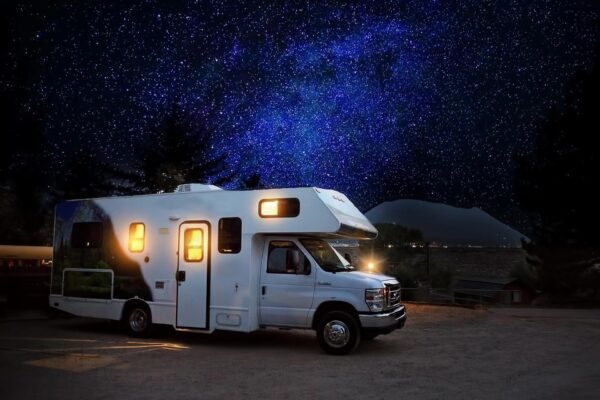 5 Benefits of Renting a Motorhome for Family Trips